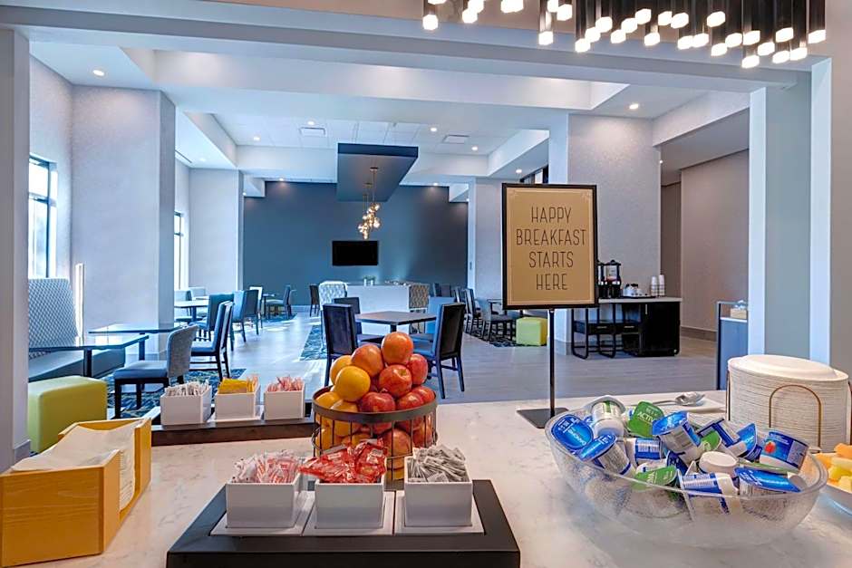 Hampton Inn By Hilton & Suites Burlington, Ontario