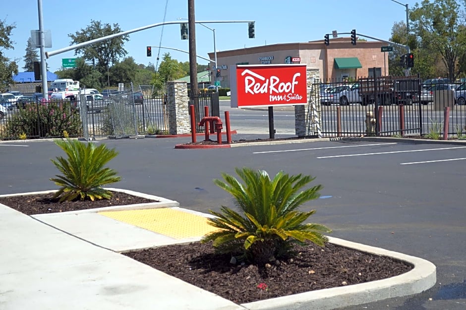 Red Roof Inn & Suites Sacramento North
