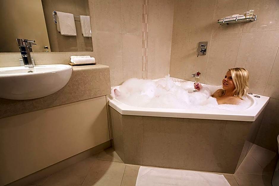 BEST WESTERN PLUS Travel Inn