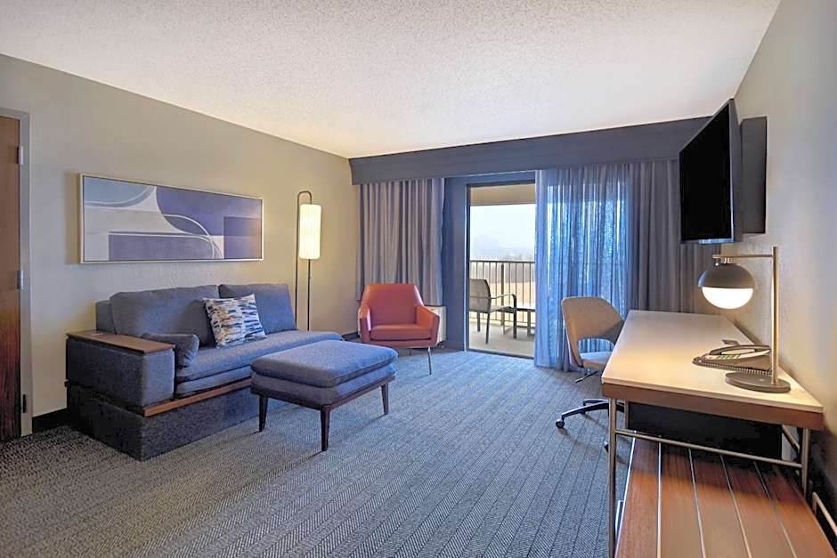 Courtyard by Marriott Cincinnati Airport