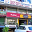 Hotel Kinara Grand