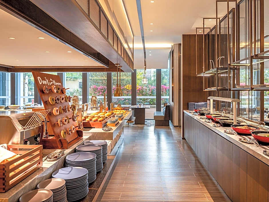 Grand Mercure Yichang Waitan