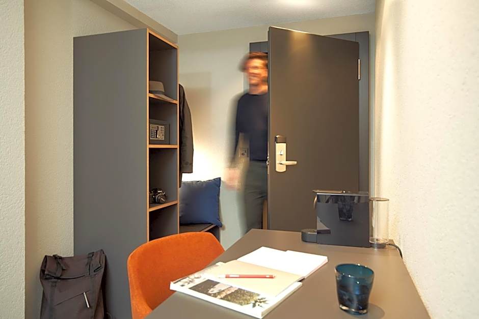 The HEY HOTEL