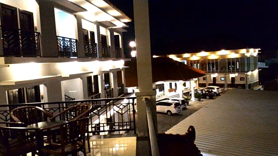 Avila Ketapan Rame Hotel