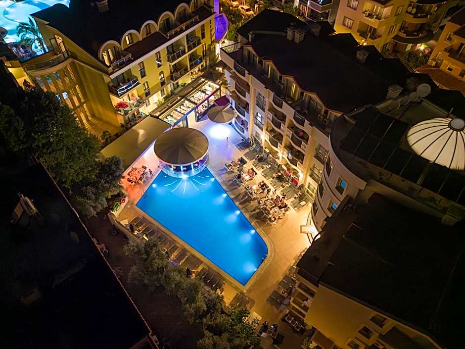Club Karakas Apart Otel