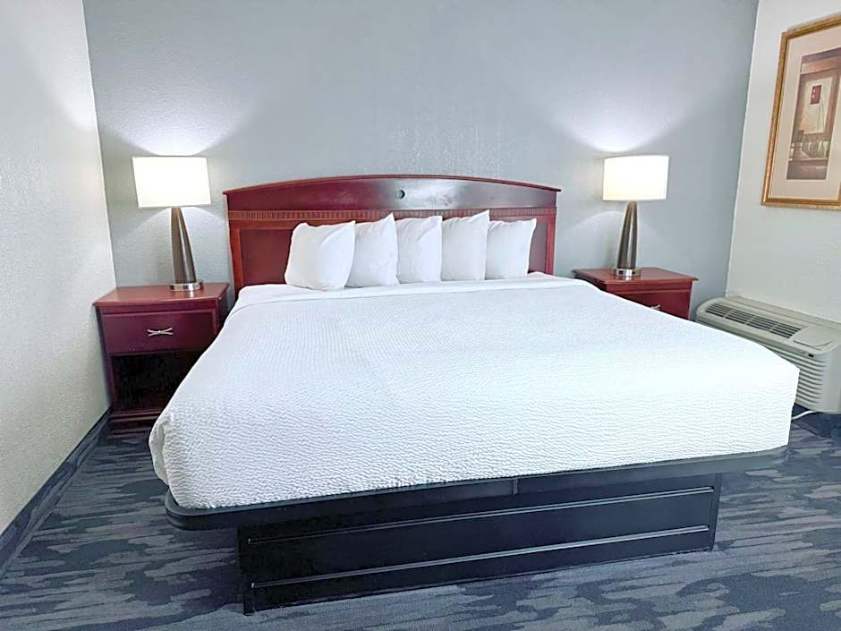 Baymont by Wyndham Michigan City