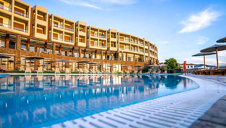 Evia Hotel & Suites
