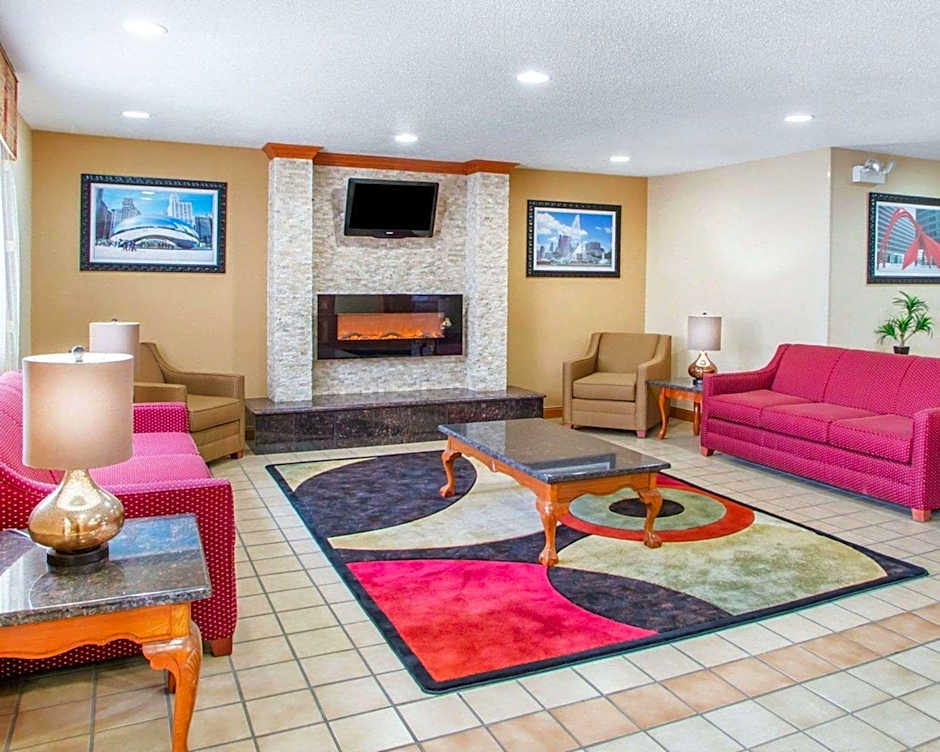 Quality Inn Ottawa near Starved Rock State Park