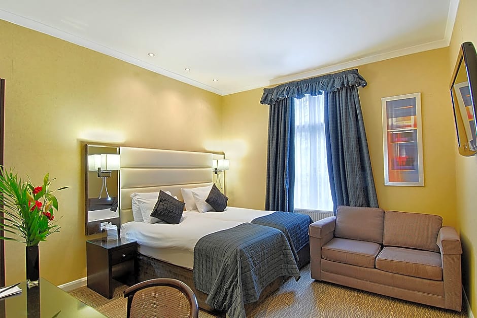 Park Grand Hyde Park