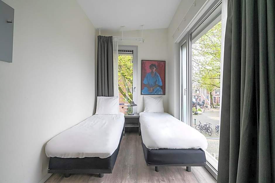 YAYS Amsterdam Prince Island by Numa