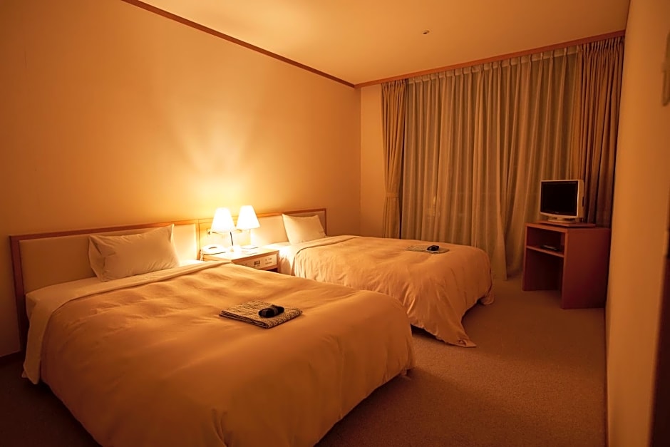 Kamogawa Country Hotel