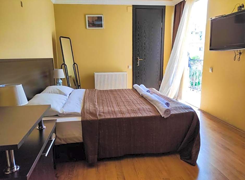Aparthotel Old City