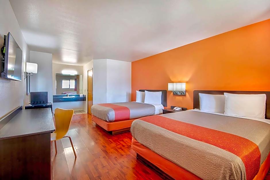 Motel 6-Santa Nella, CA - Los Banos