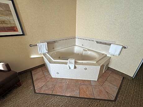 Comfort Inn & Suites Hamburg - Buffalo South