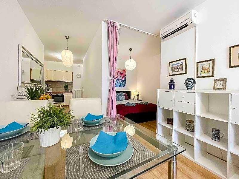 Opera Residence