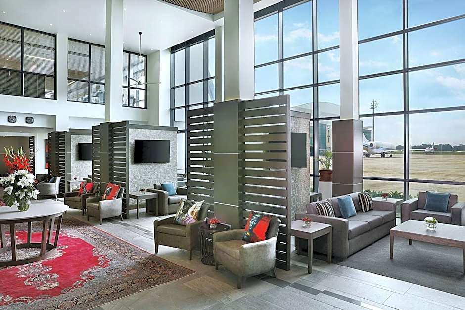 Legend Hotel Lagos Airport, Curio Collection By Hilton