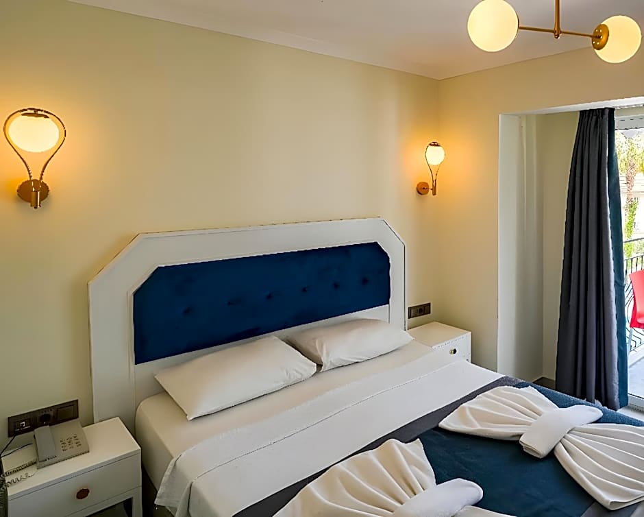 Blue Pearl Hotel Villas