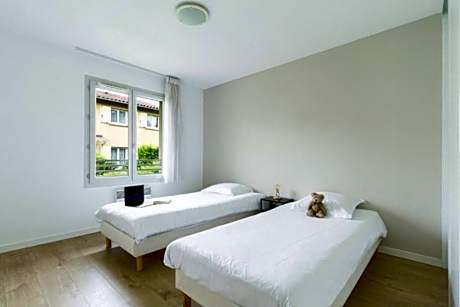Three-Bedroom Apartment (8 Adults)
