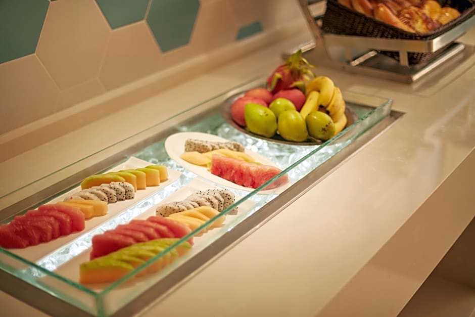 Holiday Inn Express Leshan City Square By IHG