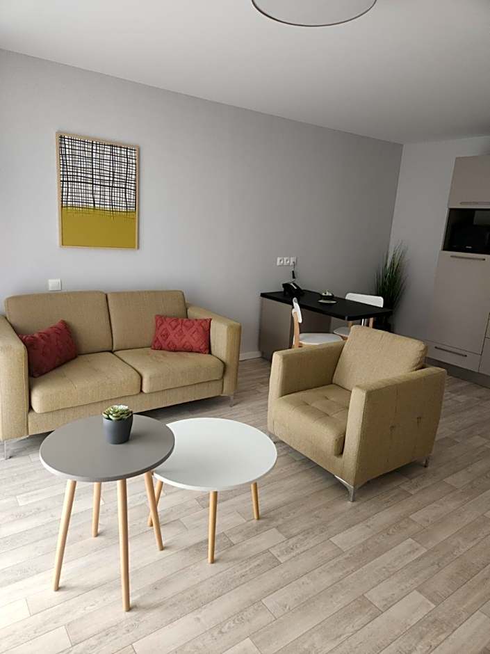 DOMITYS - Le Fil de Soie