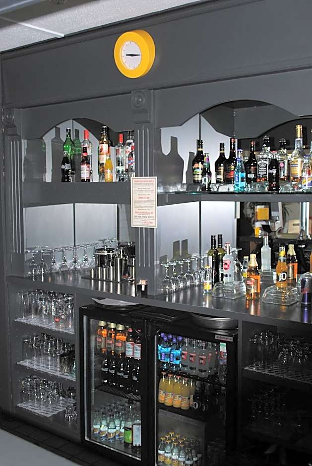 The Crossway Hotel, Coventry Walsgrave, Part of AG Collection