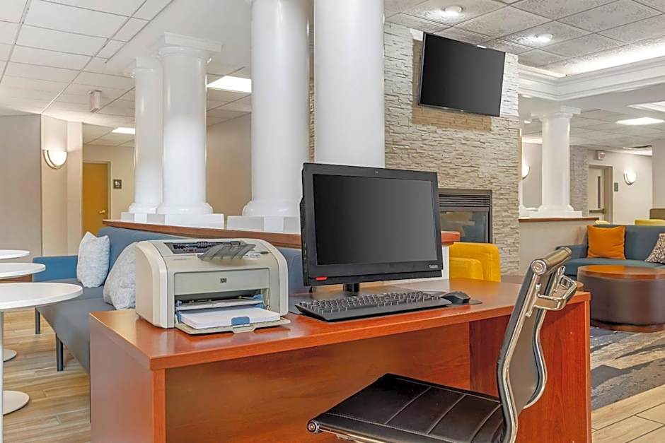 Comfort Inn & Suites LaVale - Cumberland