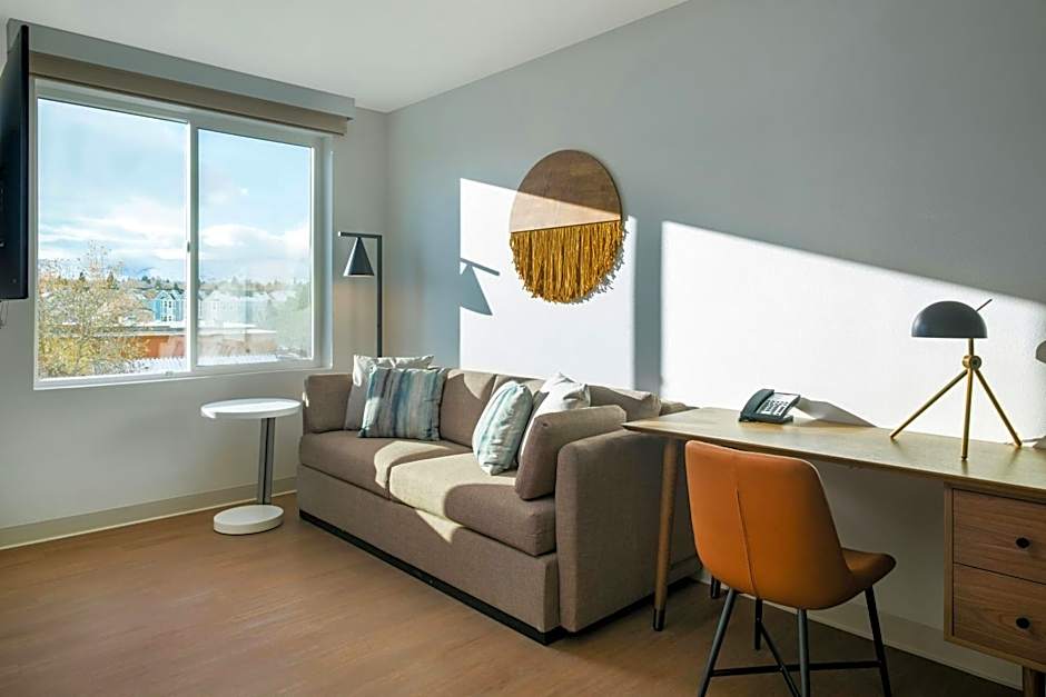 Element Reno Experience District