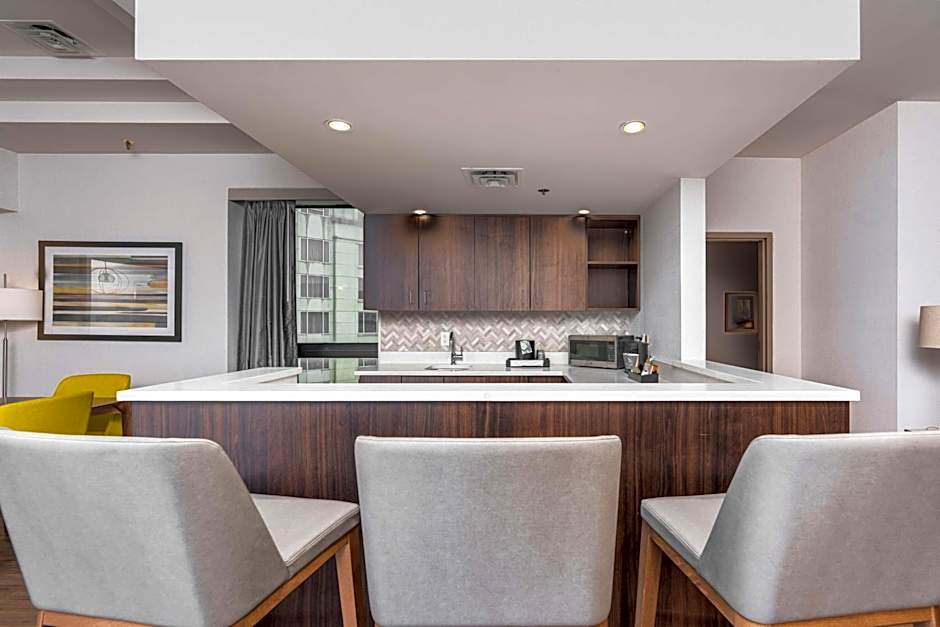 Embassy Suites By Hilton Hotel Indianapolis-Downtown