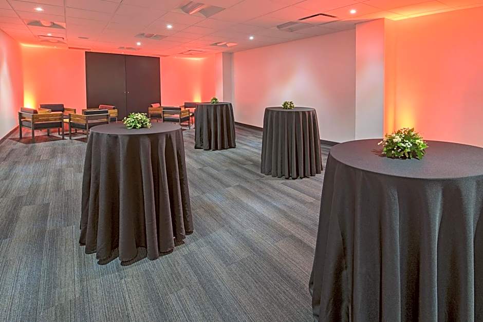 Hotel PUR, Quebec, a Tribute Portfolio Hotel