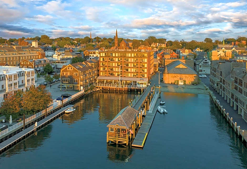 Wyndham Inn on the Harbor