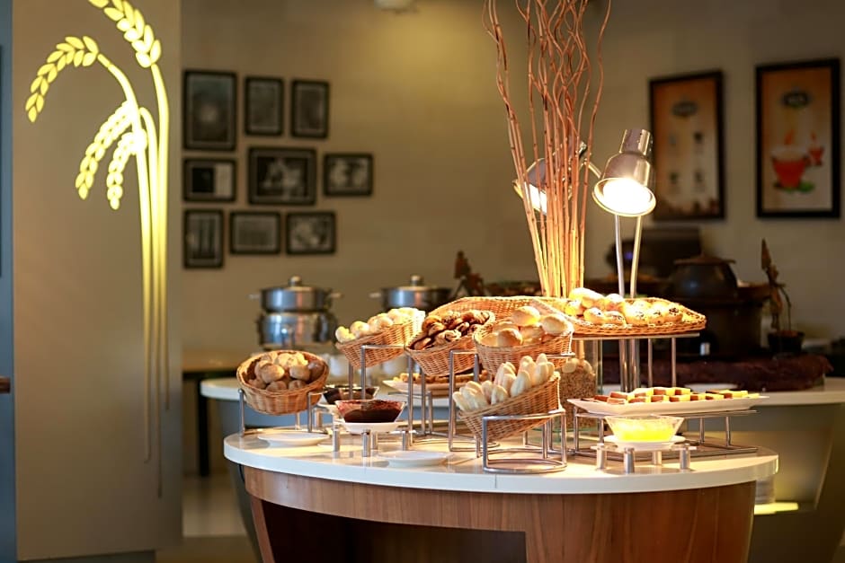 Mercure Bali Nusa Dua Hotel