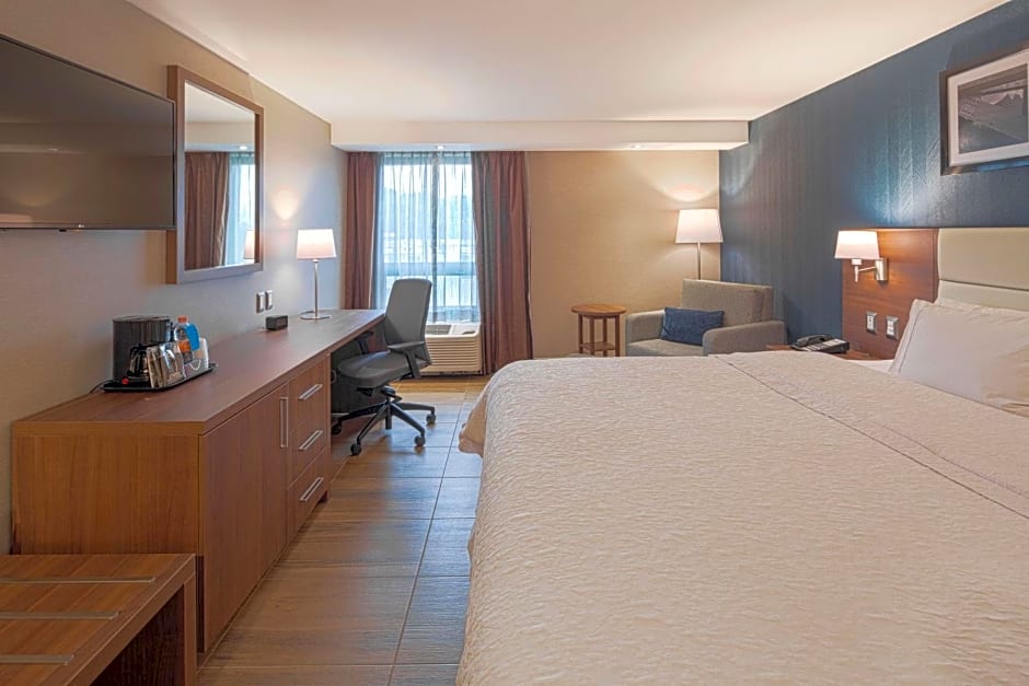 Hampton Inn By Hilton Monterrey-Gallerias