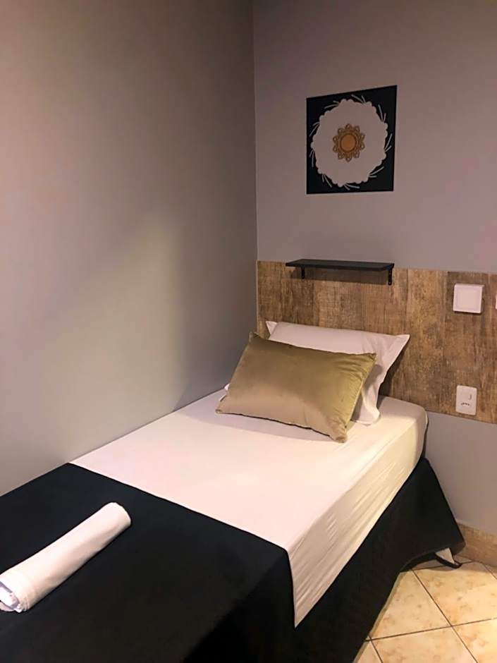 D Suítes - Checkin ate 21 Hs - ZAP pras coordenadas de acesso - Dois ENDEREÇOS