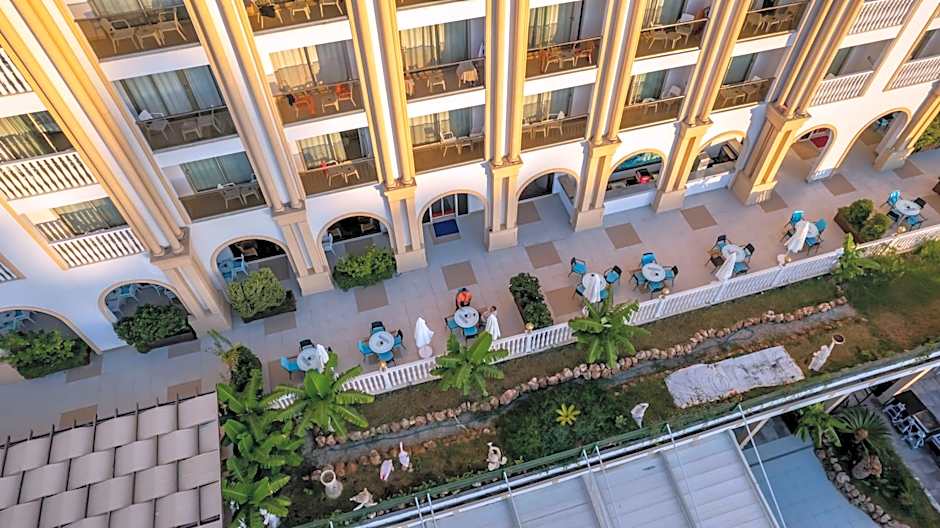 J'adore Deluxe Hotel & Spa Ultra All Inclusive