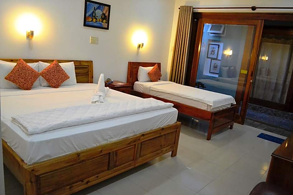 Photo 1 of 12 of Family Bungalow