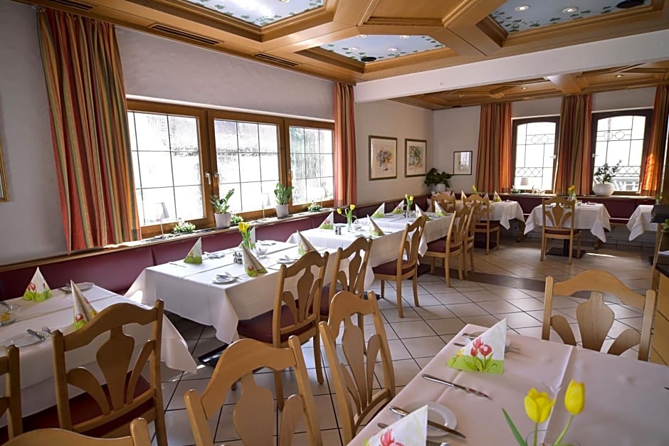 Hotel - Restaurant Hirsch