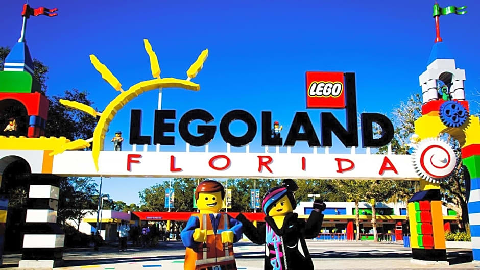 Holiday Inn Express & Suites Lakeland South, an IHG Hotel