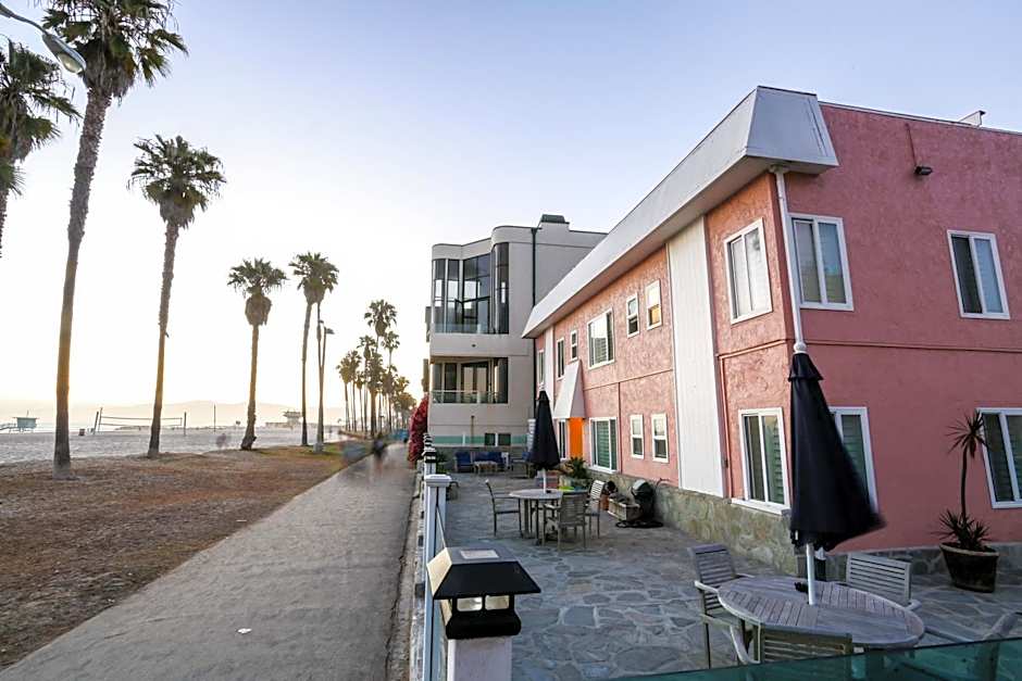 Venice on the Beach Hotel