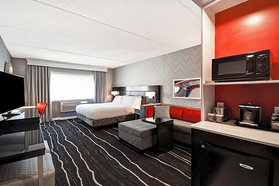 DoubleTree by Hilton Deadwood at Cadillac Jacks