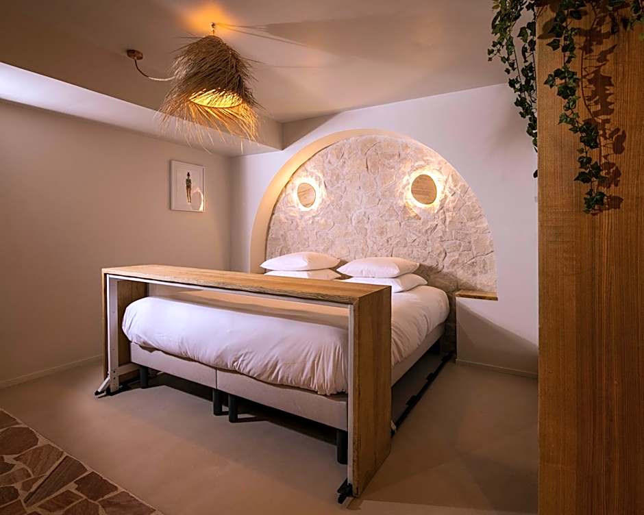 Minamina, chambre avec jacuzzi privatif