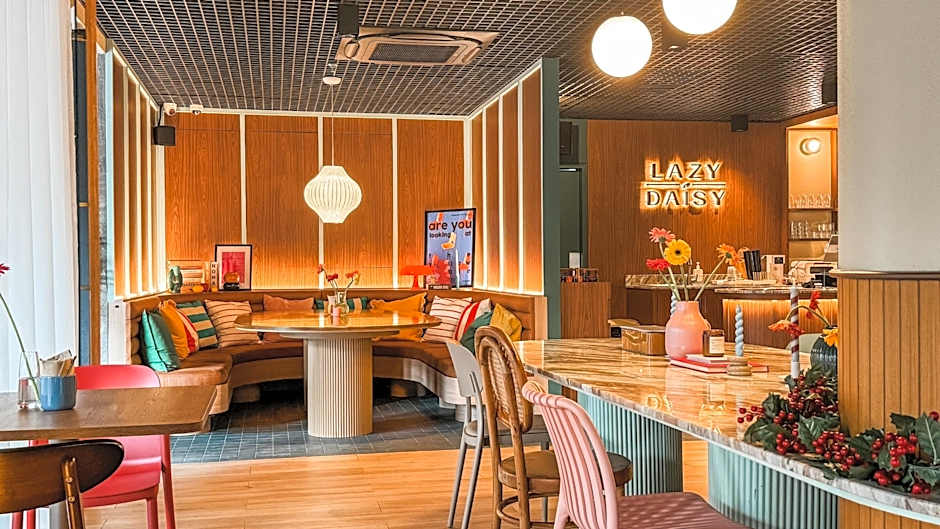 Gardina Asoke Hotel & Residence