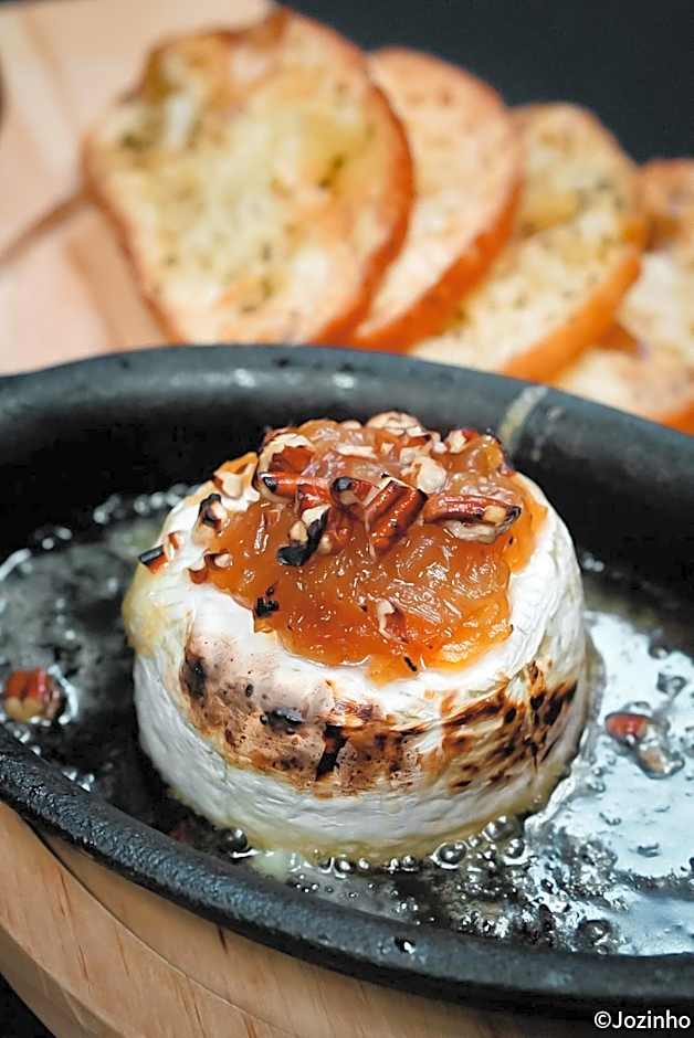 Centre De Congres Et Hotel La Sagueneenne