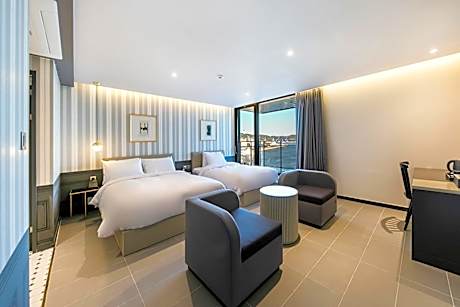 Terrace Twin Ocean View