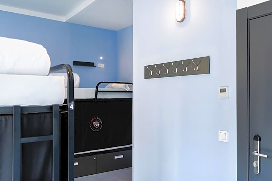 Hostel Carlota Braun