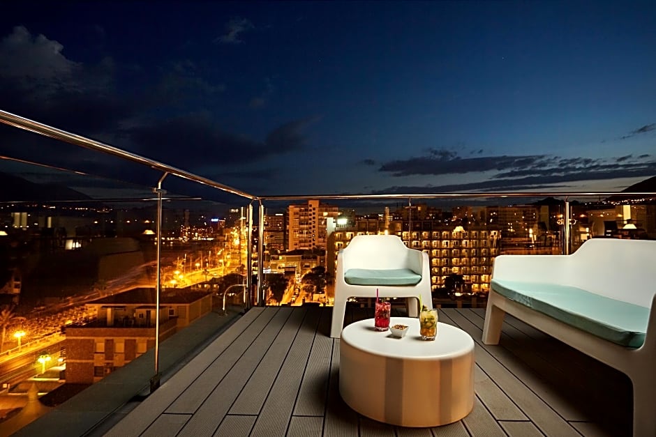 Hotel Las Arenas Affiliated by Meliá