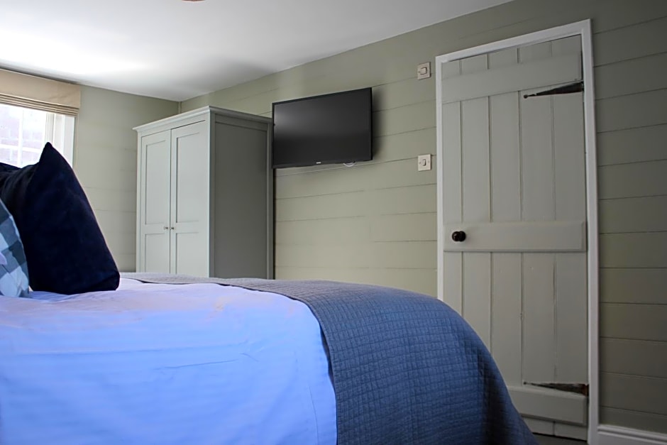 The Five Pilchards Inn