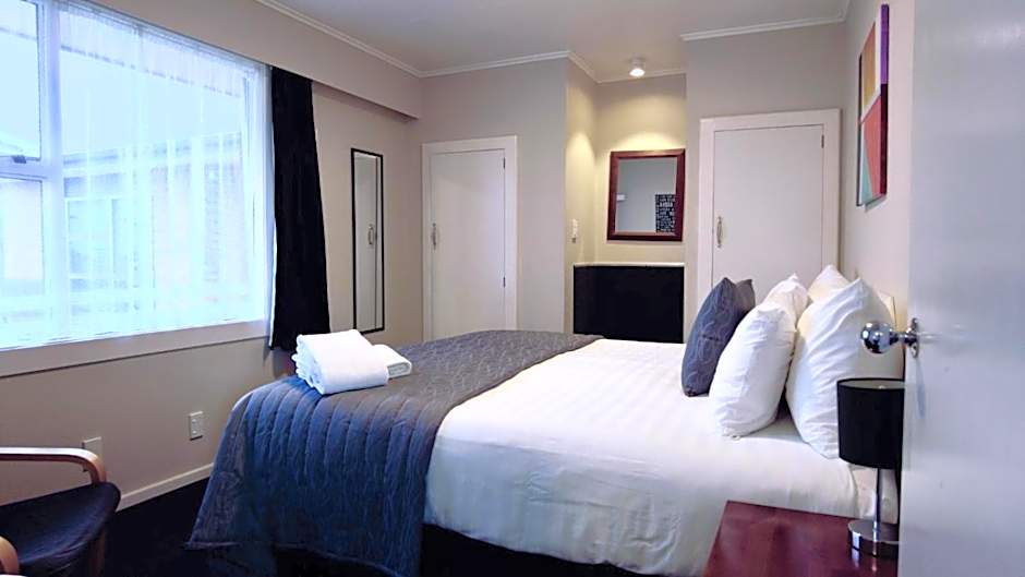 554 Moana Court Motel