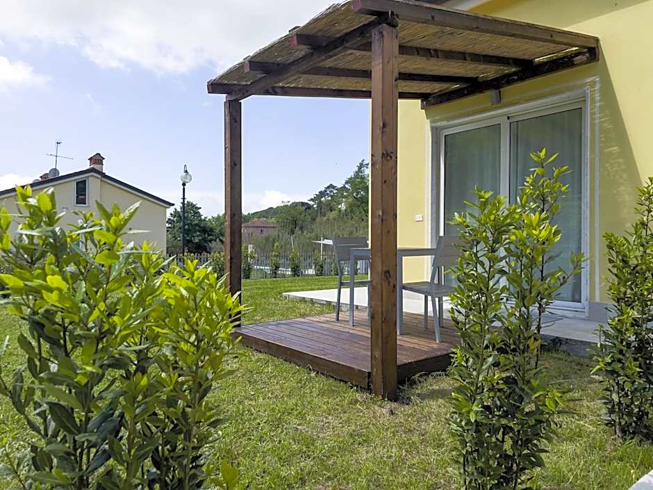 Le Village Sarzana