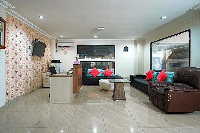 RedDoorz near Palembang Trade Center 3