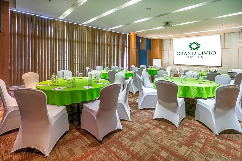 Grand Livio Kuta Hotel